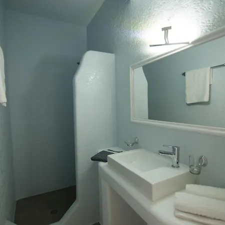 Bay View Villas *